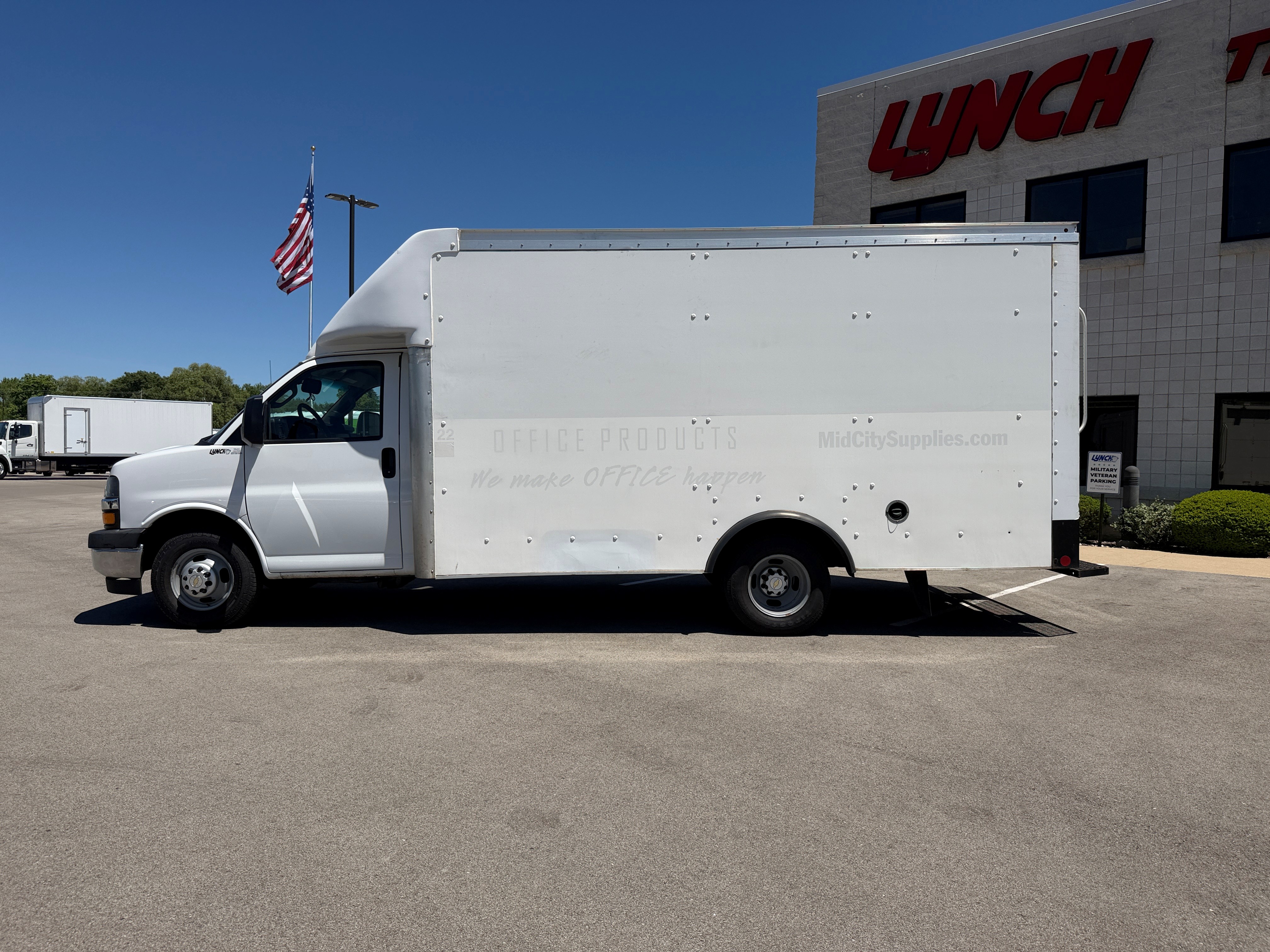 chevrolet express cutaway 2019 1GB3GSCG1K1284284 image chevrolet express cutaway 2019 1GB3GSCG1K1284284 image